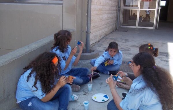 Réunies à Seeonee... - Grand Jeu Louvettes district Mont Liban IV