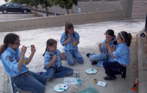 Réunies à Seeonee... - Grand Jeu Louvettes district Mont Liban IV