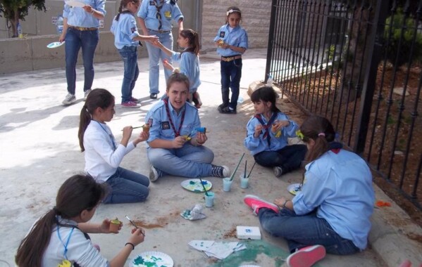 Réunies à Seeonee... - Grand Jeu Louvettes district Mont Liban IV