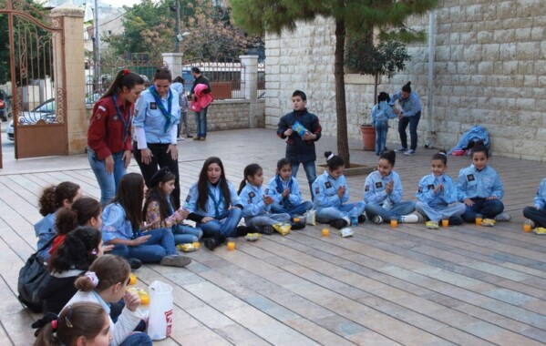 Chantons Noël - Louvettes district Mont Liban 1