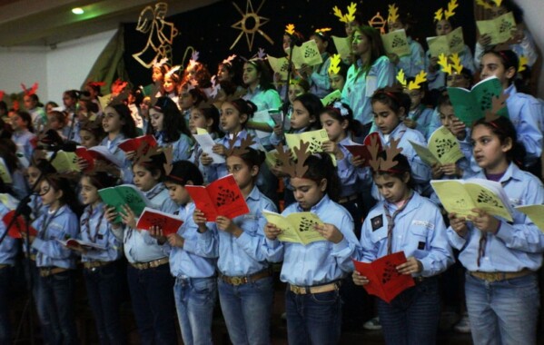 Chantons Noël - Louvettes district Mont Liban 1